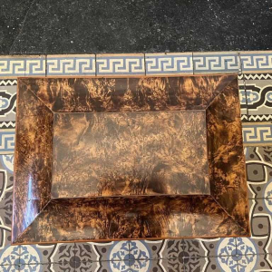 Coffre à châles en forme de sarcophage, époque Charles X