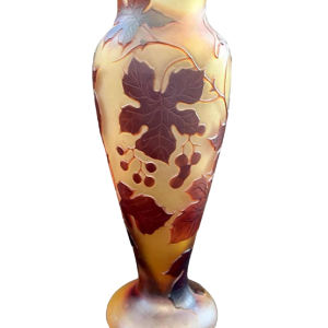 Émile GALLE, Art Nouveau pâte de verre vaas met Virginia kruiperdessin