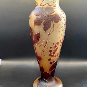 Émile GALLE, Art Nouveau pâte de verre vase with Virginia creeper design