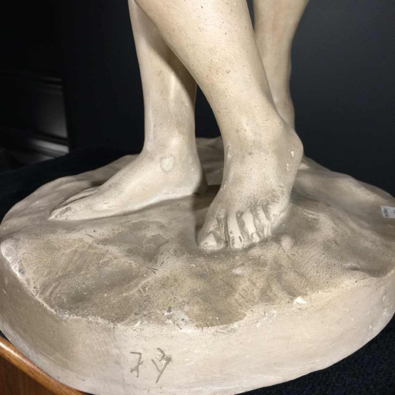 Jef Lambeau " De kus ", sculptuur paar naakten, werkplaatspleister, circa 1900