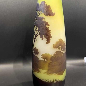 Émile GALLE, vase en verre multicouche à décor de « paysage vosgien», fin XIXème
