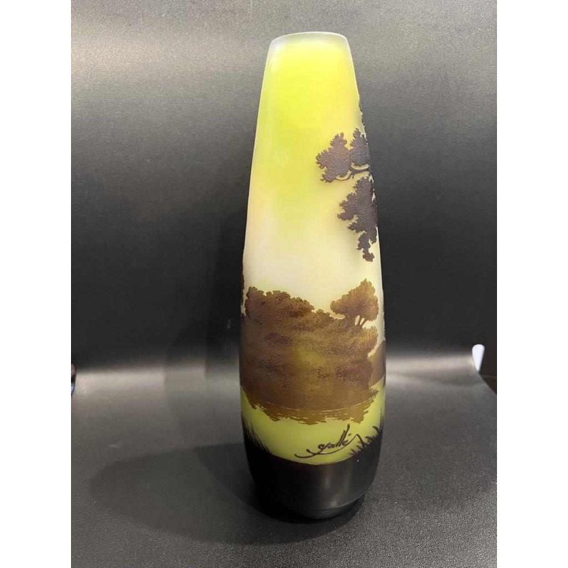 Émile GALLE Multi-layered glass vase with "Vosges landscape" motif, late 19th century