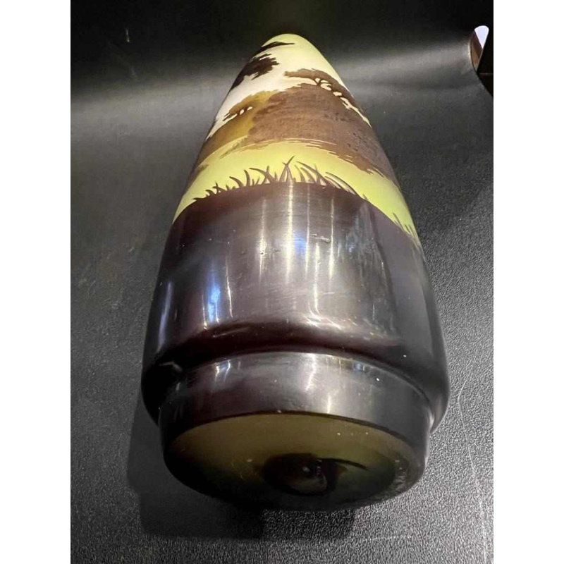 Émile GALLE, vase en verre multicouche à décor de « paysage vosgien», fin XIXème