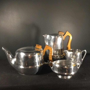 Picquot Ware, Service à Café et Thé Design anglais, aluminium brossé, circa 1950