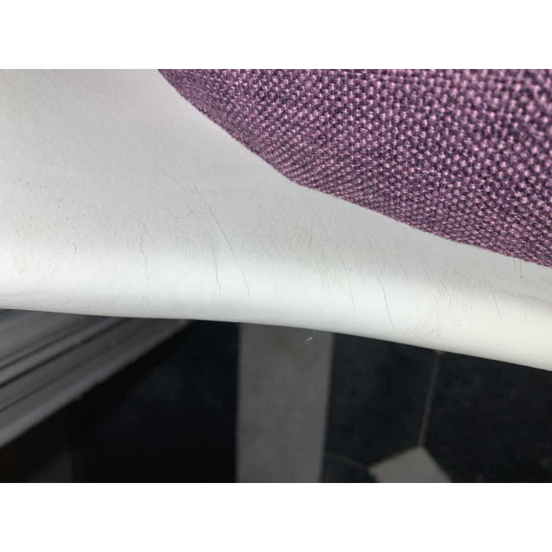 MAURICE BURKE for ARKANA, Pair of white " Tulip " swivel chairs fiberglass, 1960