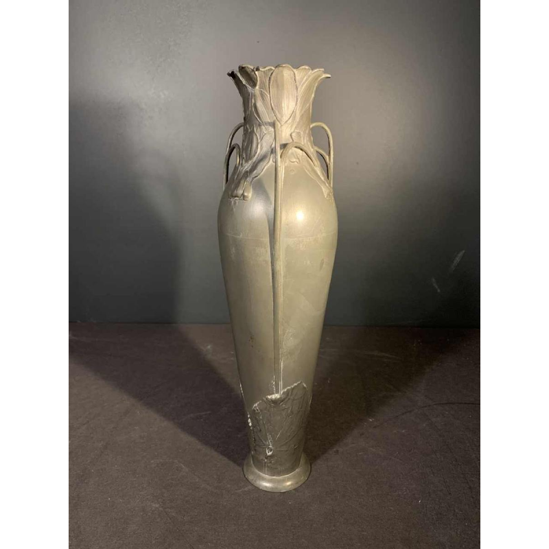 HUGO LEVEN for Kayserzinn - Art Nouveau floral pewter vase N° 4299, 1900s