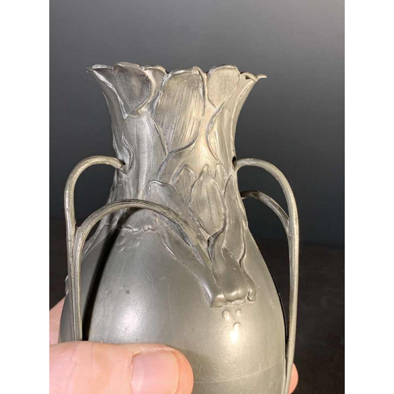 HUGO LEVEN voor Kayserzinn - Jugendstil tinnen bloemen vaas N° 4229, jaren 1900