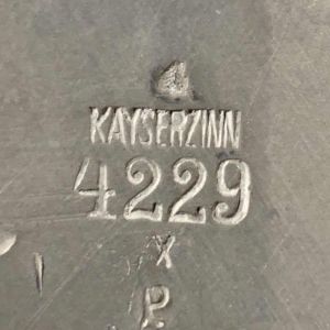 HUGO LEVEN pour Kayserzinn - Vase Art Nouveau floral en étain N° 4229, 1900s