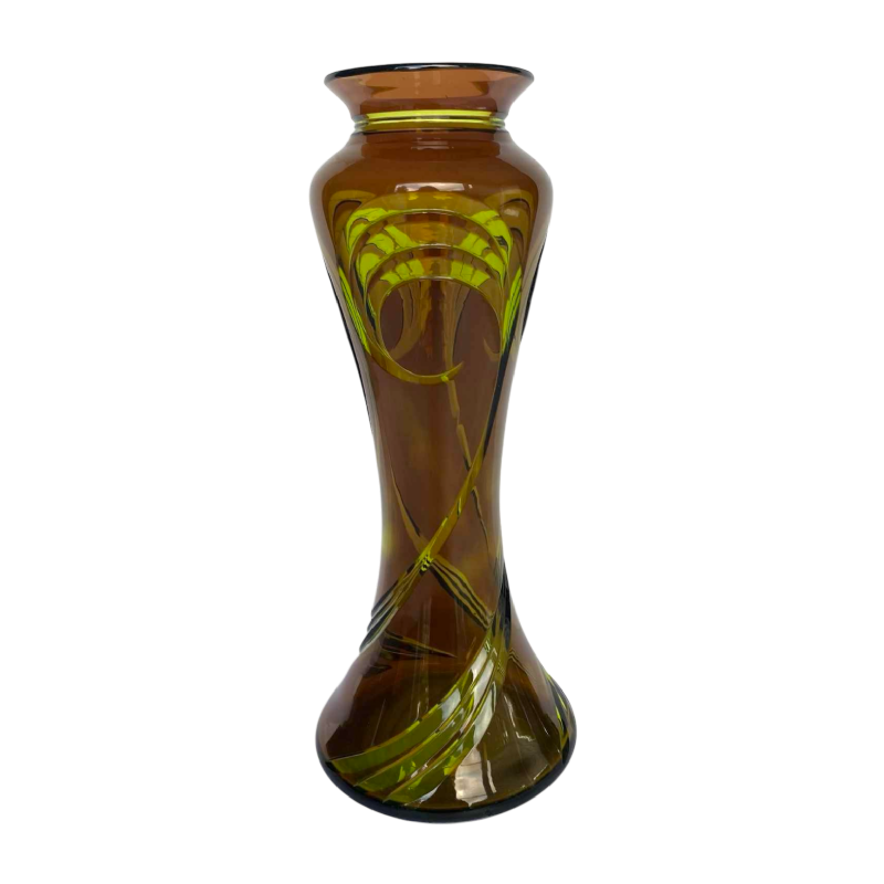 Val-Saint-Lambert, vase Art Nouveau style “Van de Velde“, pistache doublé aurore, 1902
