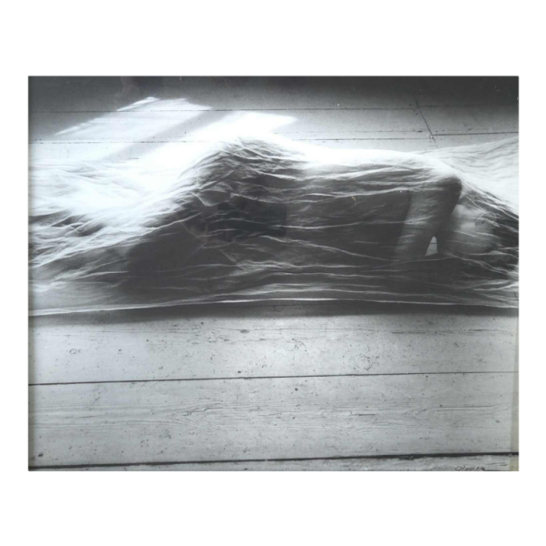 Greta Buysse 'Nu couché voilé' photo argentique, ca 2012