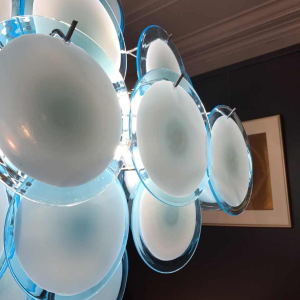 Gino Vistosi (Murano), Lustre Design bleu, 36 plaques disques verre, circa 1960