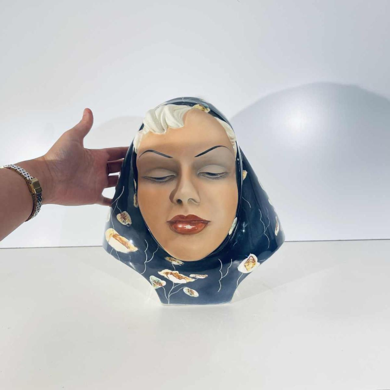 TRIART BASSANO 'Face of a woman with a veil' bust sculpture, polychrome Art Deco ceramic, ca 1940