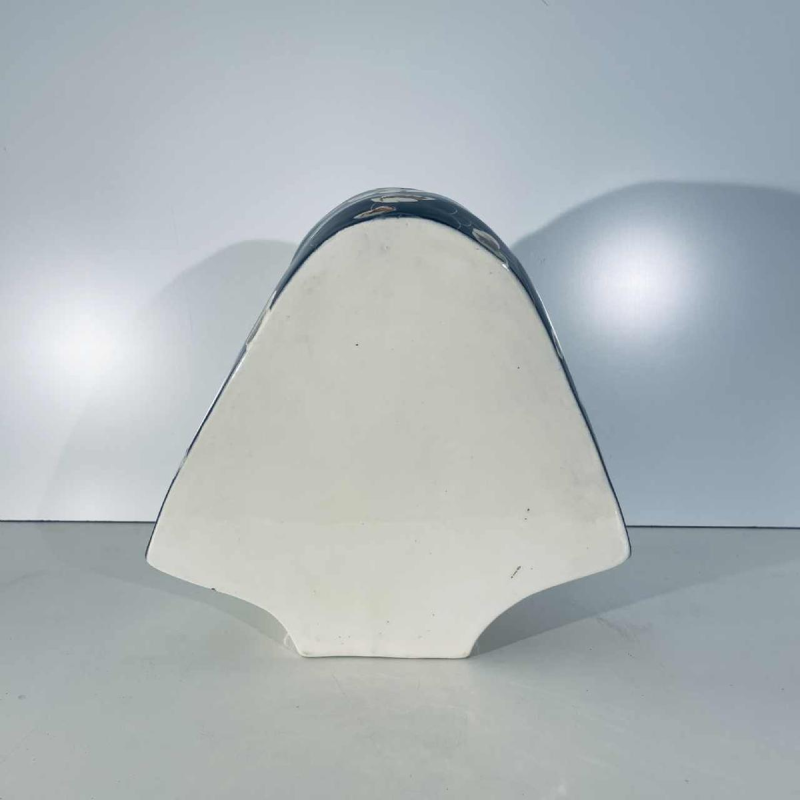 TRIART BASSANO 'Visage de femme au voile' sculpture buste, céramique polychrome Art Déco, ca 1940