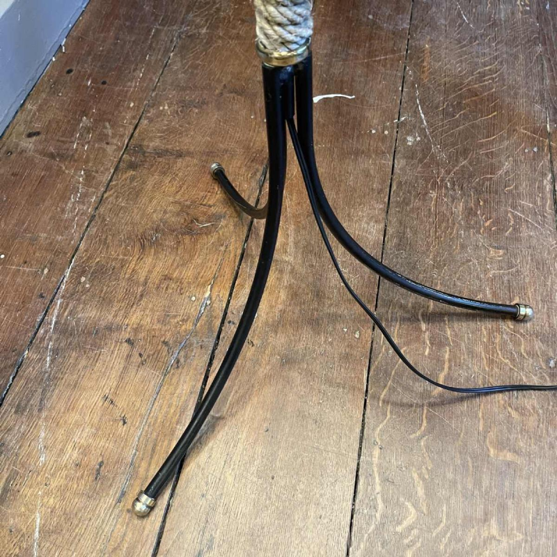 Lampadaire Vintage, style Mathieu Mategot, acier, corde et opaline, ca 1950