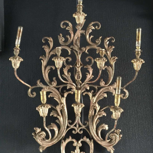 Paire de grandes appliques argentées Louis XV Rocaille 77 cm, bois stuqué, 1940