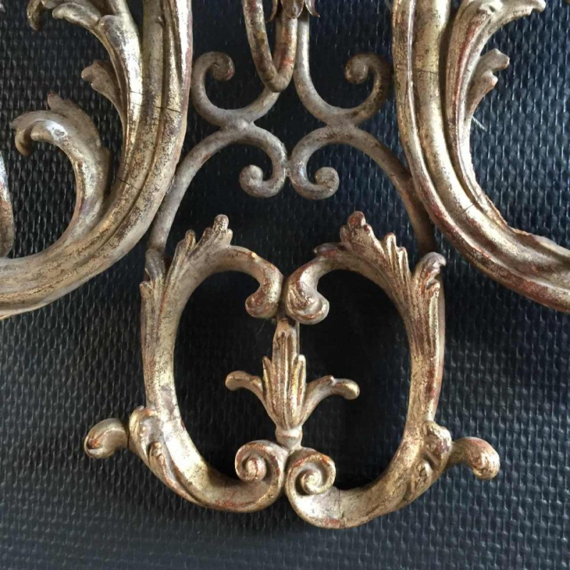 Paire de grandes appliques argentées Louis XV Rocaille 77 cm, bois stuqué, 1940