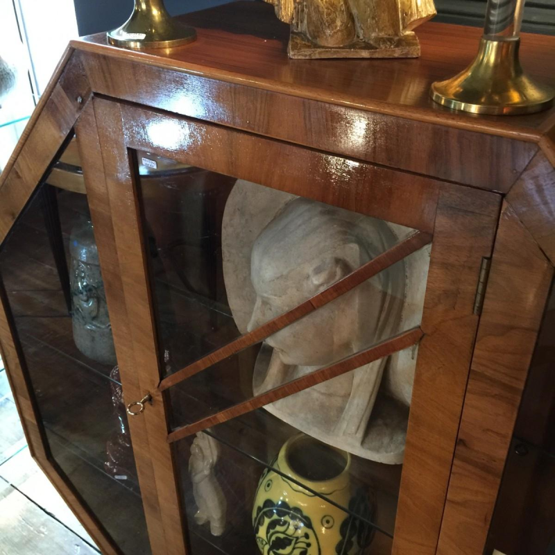 Art Deco Exotische Burl Walnut Vitrine