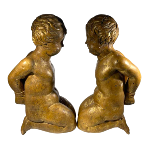 Pair of Baroque cherubs carved in gilded wood, Italy / Spain / South of France, ca 1600
