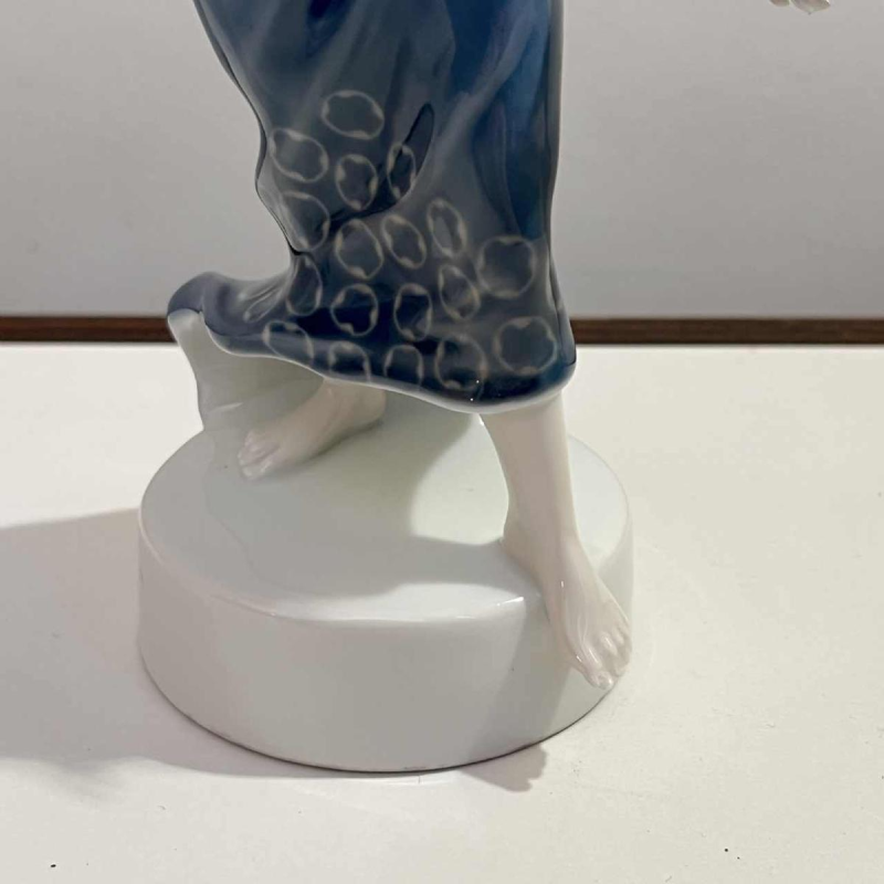 BERTHOLD BOEHS pour ROSENTHAL 'Danseuse ionienne' Sculpture Art Nouveau 1913, porcelaine émaillée, figurine femme K201