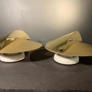 ACHILLE CASTIGLIONI pour FLOS " Giovi ", Paire d'appliques Laiton doré, 1982