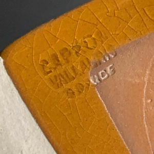 ROGER CAPRON à VALLAURIS, miroir en carreaux de céramique, décor feuilles, 1970