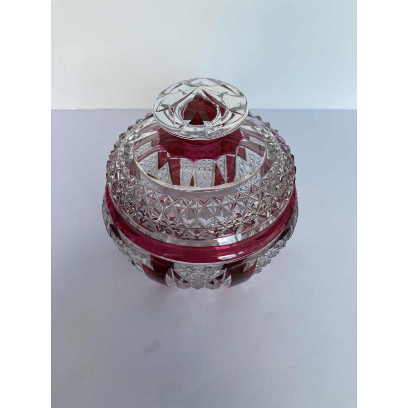 Val-Saint-Lambert, crystal candy dish with clear cut and red lining, ca 1925