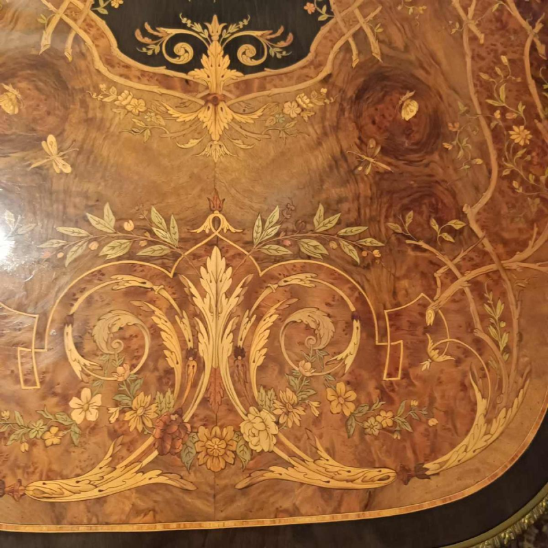 Table de milieu / guéridon Napoléon III, marqueterie, placage, bronze, XIXe s