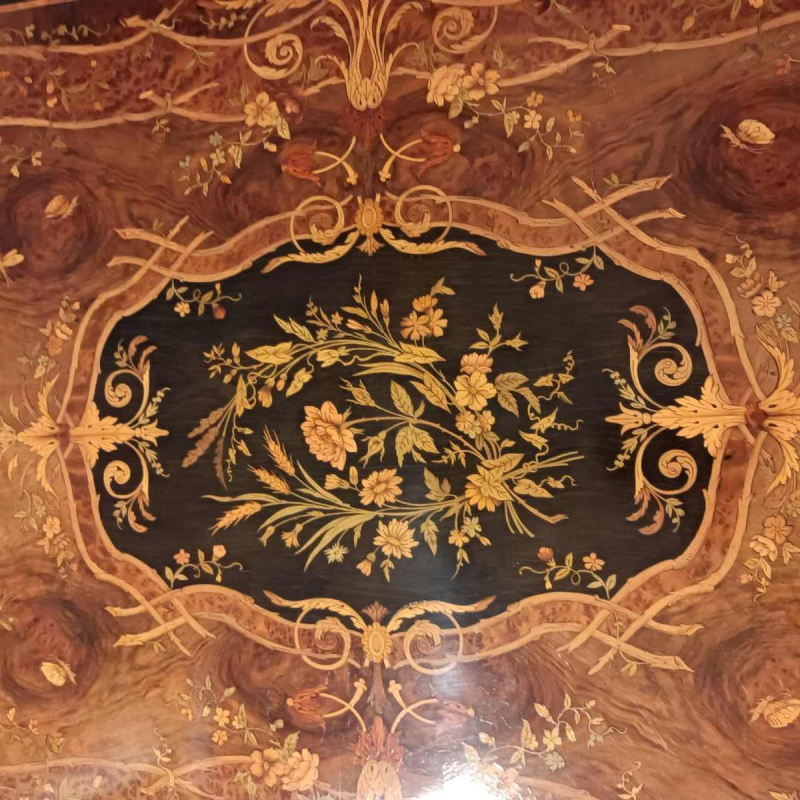 Table de milieu / guéridon Napoléon III, marqueterie, placage, bronze, XIXe s