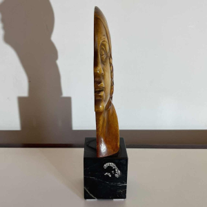 ANTONIO BANCHELLI 'Profile de femme garçonne' sculpture Art Déco en terre cuite, ca 1925