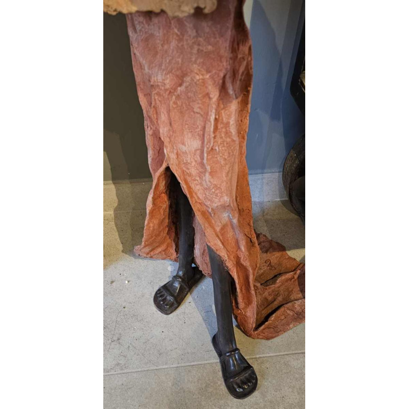 Adama Gandema 'Masai vrouw' verloren was bronzen sculptuur 120cm, 21e eeuw