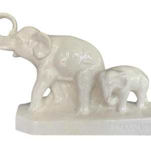 L. François / Saint Radegonde, Olifanten sculptuur, Art Deco gebarsten aardewerk, 1931