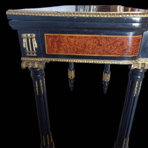 Table de jeu / console Napoléon III, marqueterie, placage, bronze, XIXe s