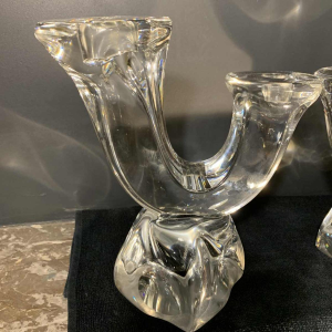 DAUM France "Verseau" Paire de Chandeliers / Bougeoirs, Cristal Brutaliste, 1950