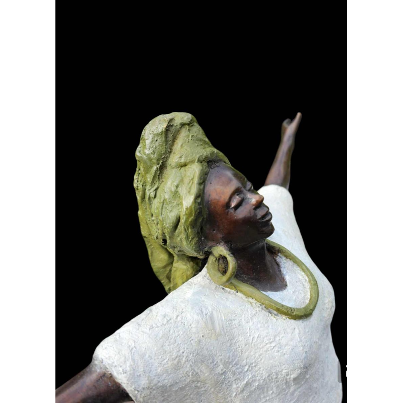 Adama Gandema "Femme au foulard" sculpture en bronze, Burkina Faso