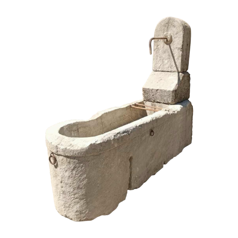 Antieke stenen fontein, 19e eeuw