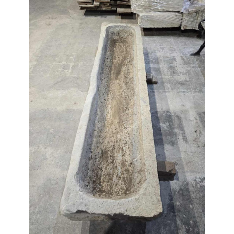 Belgisch arduinen trog 195cm, 18e eeuw