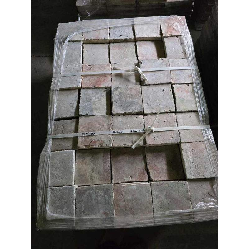 Antieke terracotta vloertegels 'Tomettes' (verkocht door M2), 18e eeuw