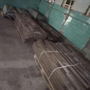 Antiek eiken parket, variabele afmetingen, prijs per M2