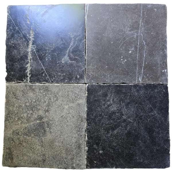 Dallage ancien en pierre bleue et noir de Belgique (vendu au M2), 19ème siècle