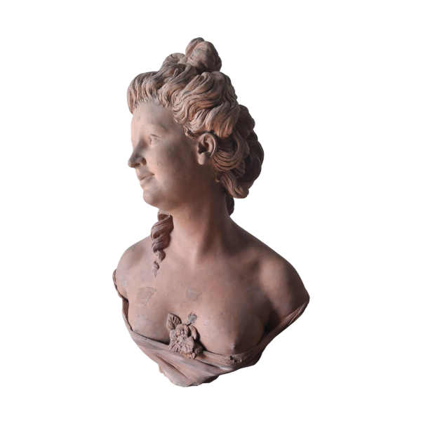 Buste de femme en terre cuite