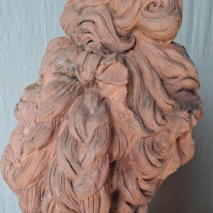 Buste de femme en terre cuite