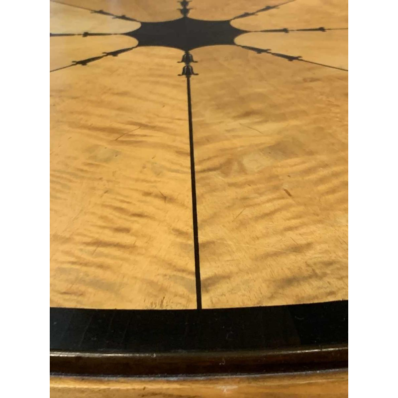 SUE ET MARE (attributed) Art Deco Inlaid Sycamore Ebony Side Table, 1920s
