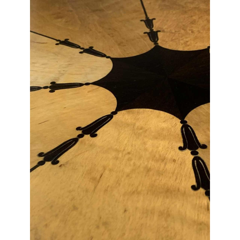 SUE ET MARE (attributed) Art Deco Inlaid Sycamore Ebony Side Table, 1920s