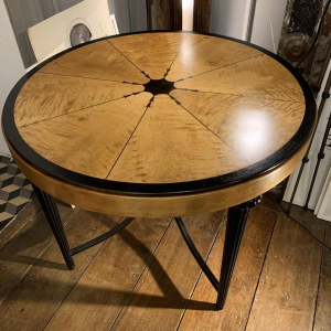 SUE ET MARE (attributed) Art Deco Inlaid Sycamore Ebony Side Table, 1920s