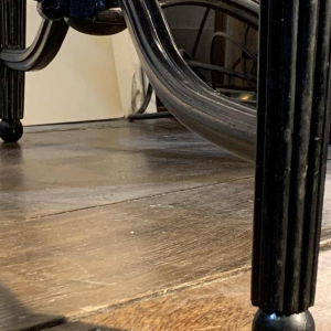 SUE ET MARE (attributed) Art Deco Inlaid Sycamore Ebony Side Table, 1920s