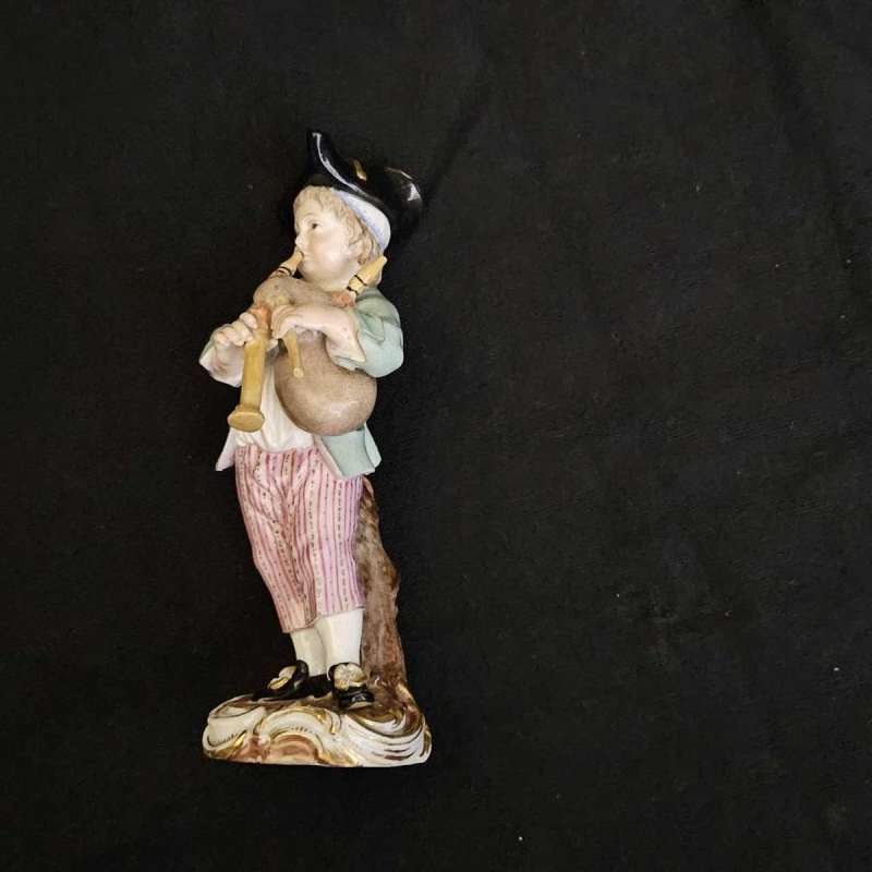 Meissen porcelain Child with bagpipes Germany late 19th c