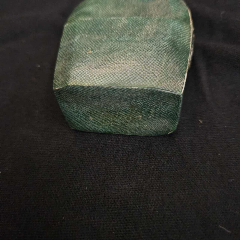 Travel set / perfume box in shagreen, 4 silver bottles and funnel, late 18th century