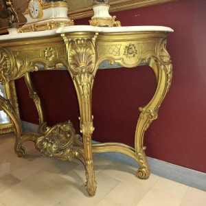 Vergulde console / muurplanter, wit marmeren plank, laat 19de eeuw