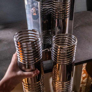 Paire d'appliques murales ' Spirale / Ressort ' en acier chrome´, Space Age ca 1970