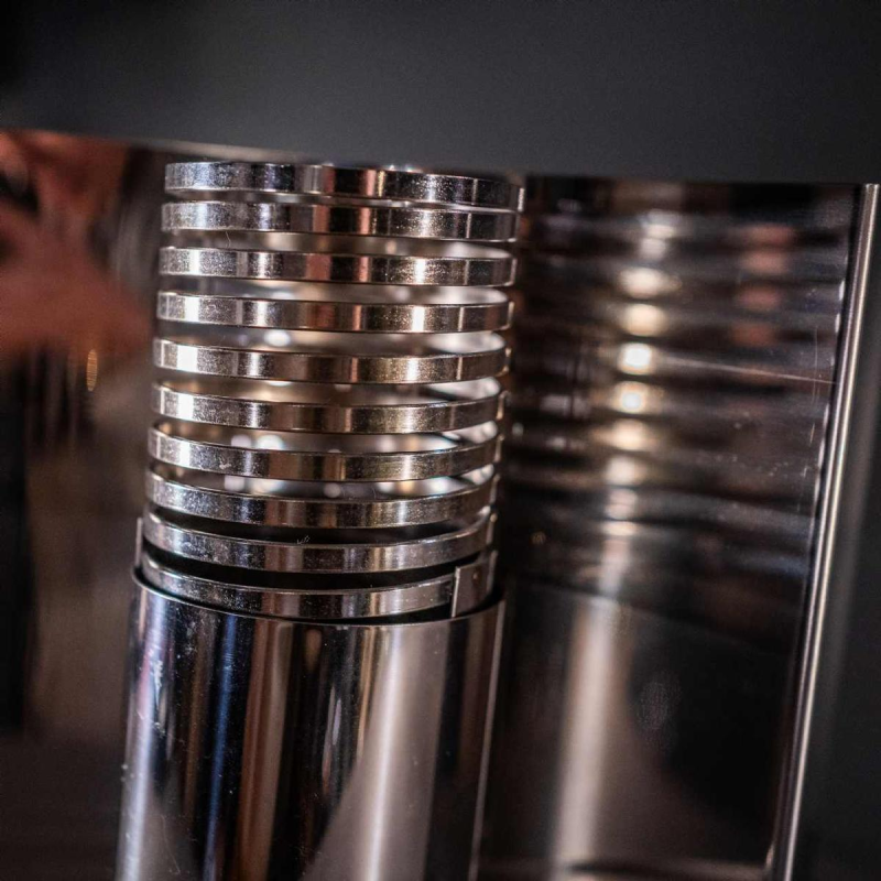 Pair of ' Spiral / Spring ' wall light sconces, chromed steel, Space Age ca 1970